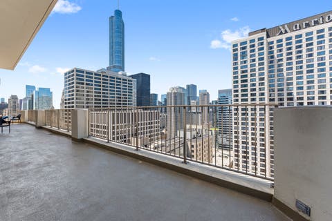 Tiny photo for 535 N Michigan Avenue #909, Chicago, IL 60611 (MLS # 12722021)