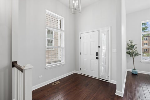 Tiny photo for 14 N Dryden Place, Arlington Heights, IL 60004 (MLS # 12693389)