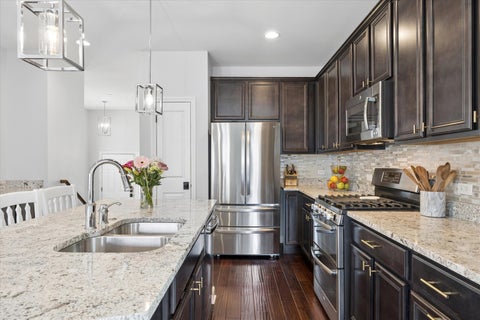 Tiny photo for 14 N Dryden Place, Arlington Heights, IL 60004 (MLS # 12693389)