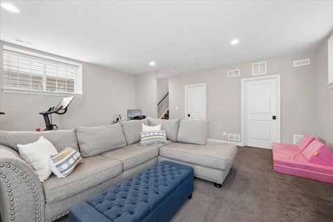 Tiny photo for 14 N Dryden Place, Arlington Heights, IL 60004 (MLS # 12693389)
