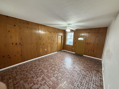 Tiny photo for 1930 31st Street A, Moline, IL 61265 (MLS # 100000408)