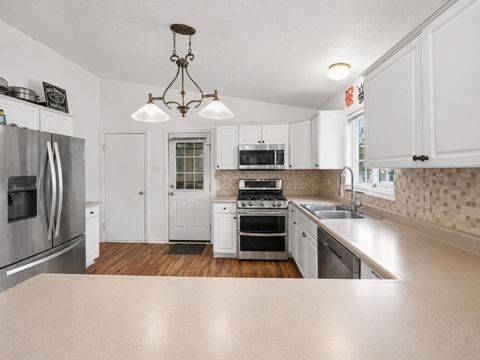 Tiny photo for 426 Bramble Street, Manteno, IL 60950 (MLS # 12629754)
