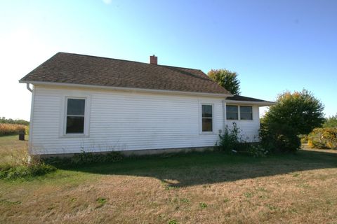 Tiny photo for 30403 Hancock Road, Mackinaw, IL 61755 (MLS # 12482439)