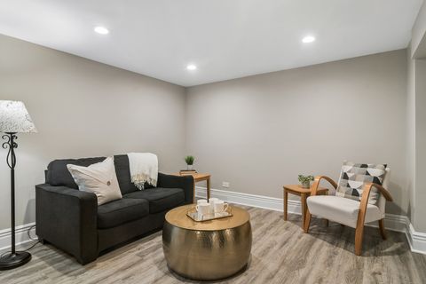 Tiny photo for 1653 N Douglas Avenue, Arlington Heights, IL 60004 (MLS # 12647501)