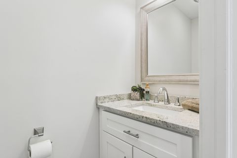Tiny photo for 1653 N Douglas Avenue, Arlington Heights, IL 60004 (MLS # 12647501)