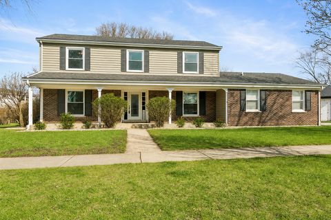 Photo of 1653 N Douglas Avenue, Arlington Heights, IL 60004 (MLS # 12647501)