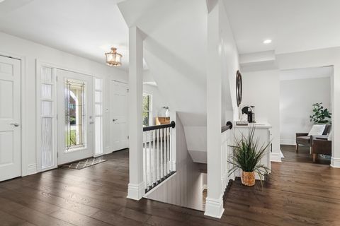 Tiny photo for 1653 N Douglas Avenue, Arlington Heights, IL 60004 (MLS # 12647501)
