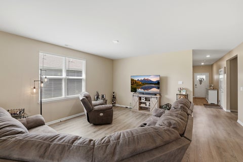 Tiny photo for 1155 Heritage Court, Pingree Grove, IL 60140 (MLS # 12683218)
