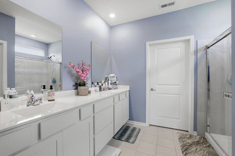 Tiny photo for 1155 Heritage Court, Pingree Grove, IL 60140 (MLS # 12683218)