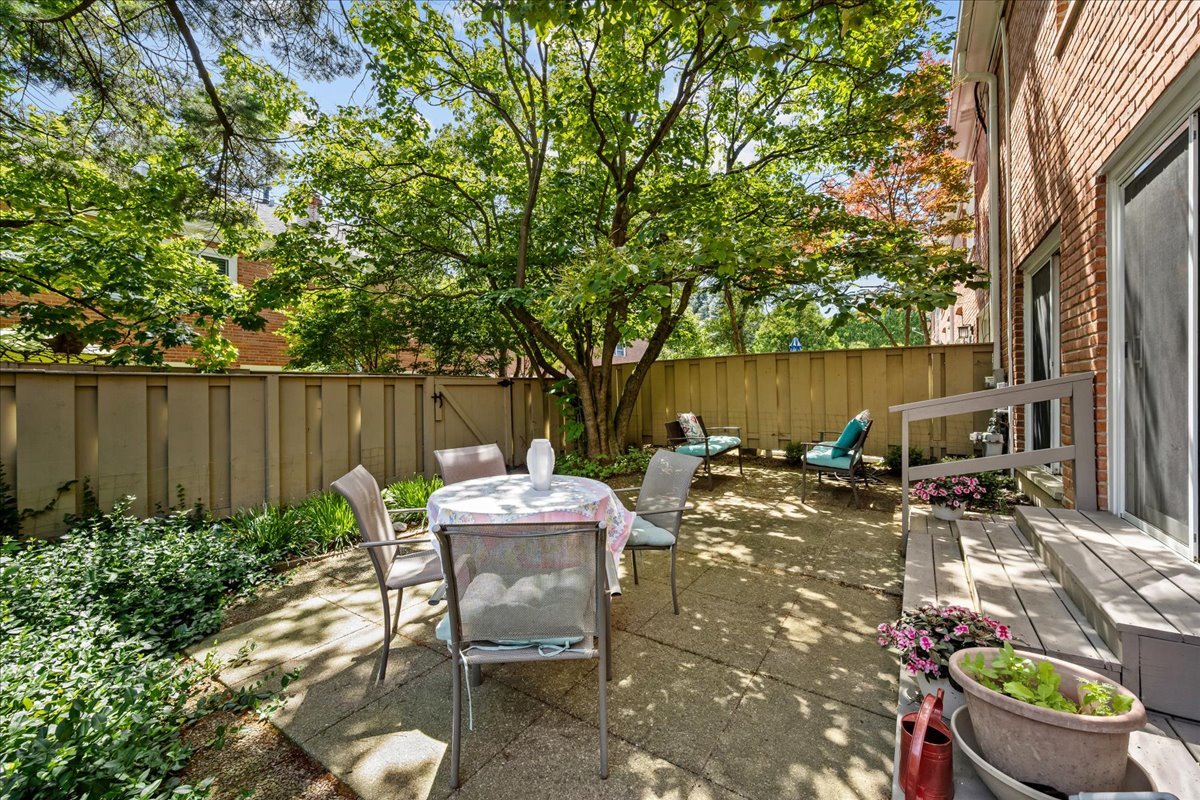 727 Raleigh Court