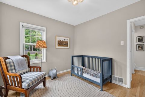 Tiny photo for 20 45th Street, Western Springs, IL 60558 (MLS # 12630035)