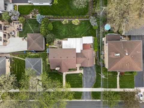 Tiny photo for 20 45th Street, Western Springs, IL 60558 (MLS # 12630035)