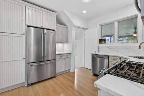 Tiny photo for 20 45th Street, Western Springs, IL 60558 (MLS # 12630035)