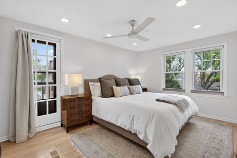 Tiny photo for 20 45th Street, Western Springs, IL 60558 (MLS # 12630035)