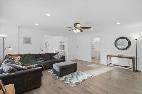 Tiny photo for 42380 N Lake Drive, Antioch, IL 60002 (MLS # 12540516)