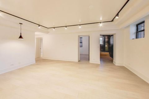 Tiny photo for 3735 S Lake Park Avenue #G, Chicago, IL 60653 (MLS # 12434028)