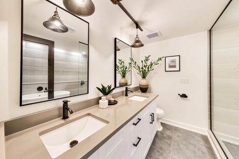 Tiny photo for 3735 S Lake Park Avenue #G, Chicago, IL 60653 (MLS # 12434028)