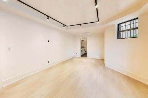 Tiny photo for 3735 S Lake Park Avenue #G, Chicago, IL 60653 (MLS # 12434028)