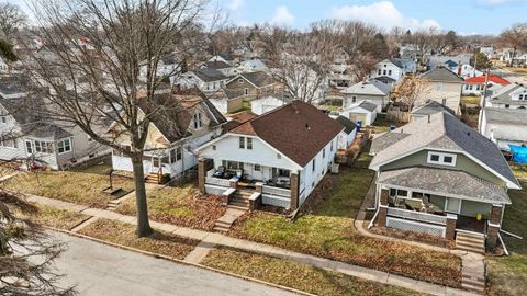 Tiny photo for 2128 N Sturdevant St Street, Davenport, IA 52804 (MLS # 100000281)