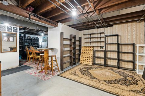 Tiny photo for 2128 N Sturdevant St Street, Davenport, IA 52804 (MLS # 100000281)