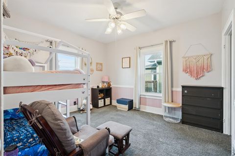 Tiny photo for 2128 N Sturdevant St Street, Davenport, IA 52804 (MLS # 100000281)