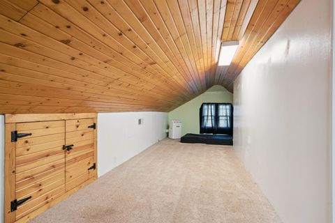 Tiny photo for 2128 N Sturdevant St Street, Davenport, IA 52804 (MLS # 100000281)