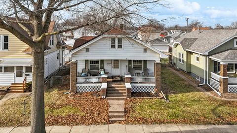 Tiny photo for 2128 N Sturdevant St Street, Davenport, IA 52804 (MLS # 100000281)
