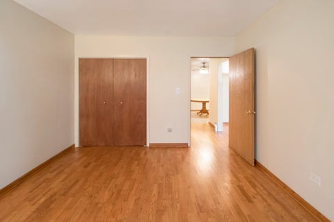 Tiny photo for 425 WESLEY Avenue #101, Oak Park, IL 60302 (MLS # 12797973)