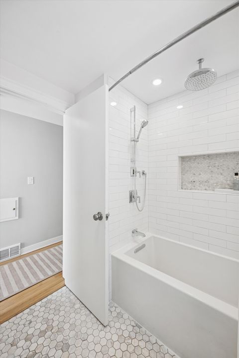 Tiny photo for 310 Leitch Avenue, La Grange, IL 60525 (MLS # 12552185)