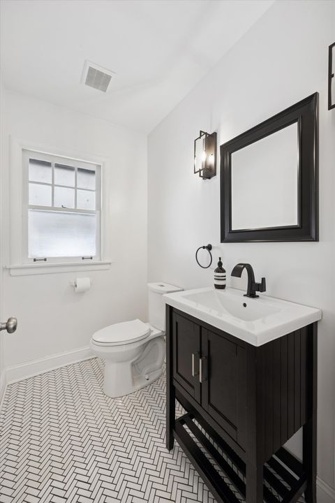 Tiny photo for 310 Leitch Avenue, La Grange, IL 60525 (MLS # 12552185)