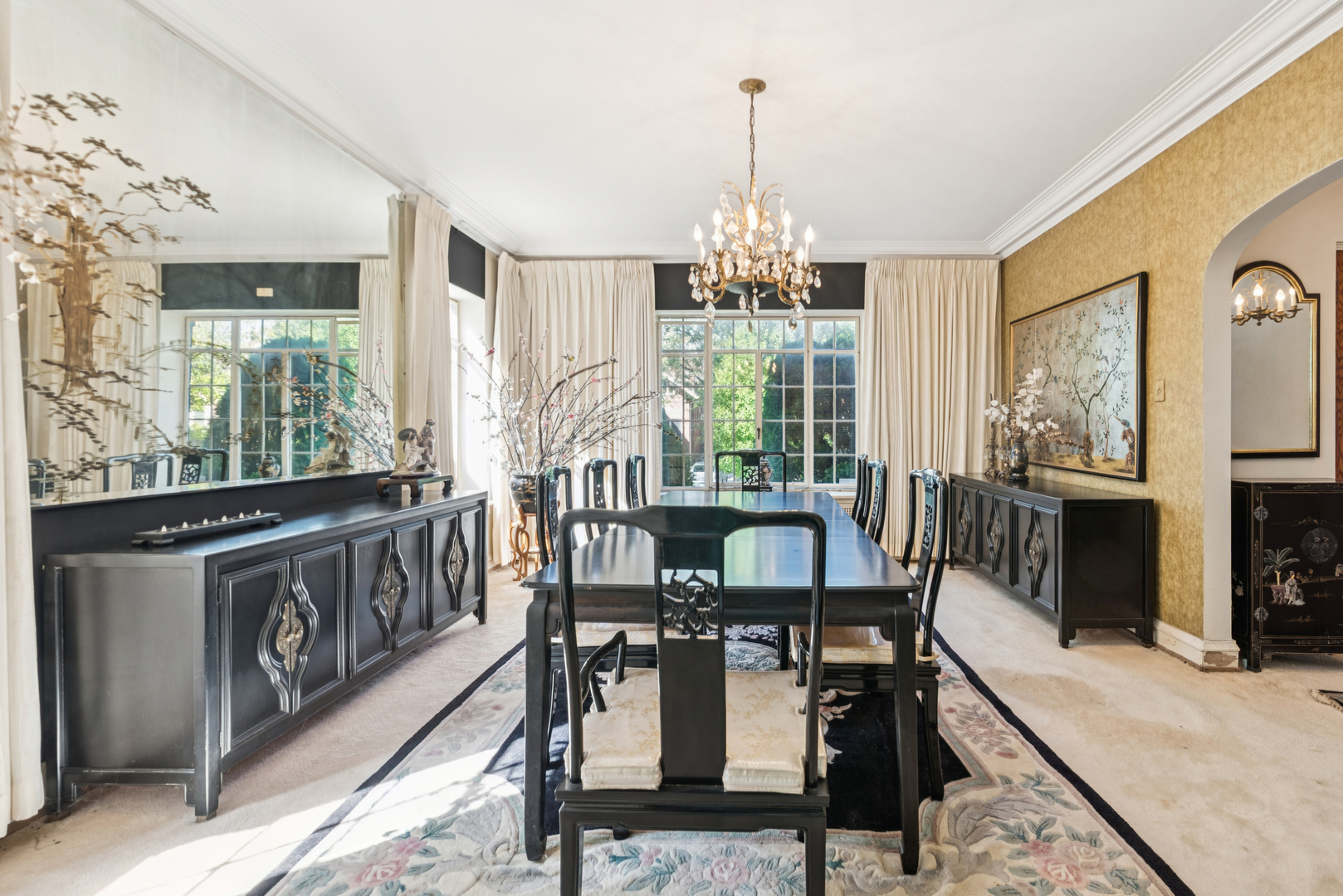 Chicago, Illinois 60649, United States, 4 Bedrooms Bedrooms, ,3 BathroomsBathrooms,Residential,Active,238971