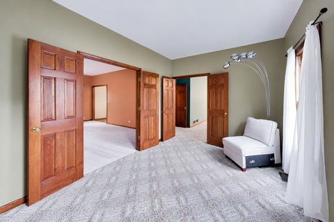 Tiny photo for 2120 Kenton Lane, Libertyville, IL 60048 (MLS # 12716742)