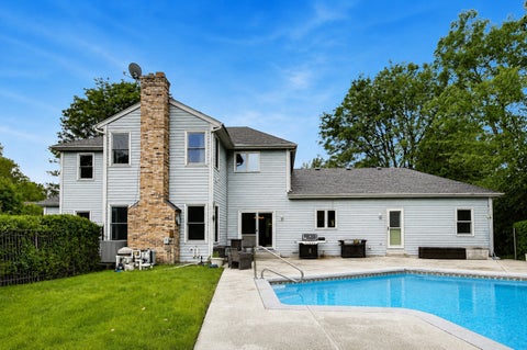 Tiny photo for 2120 Kenton Lane, Libertyville, IL 60048 (MLS # 12716742)