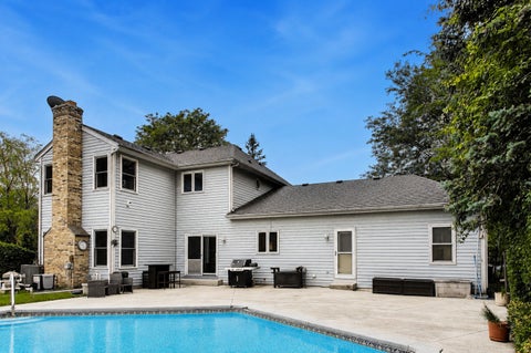 Tiny photo for 2120 Kenton Lane, Libertyville, IL 60048 (MLS # 12716742)
