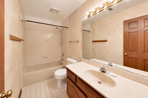 Tiny photo for 2120 Kenton Lane, Libertyville, IL 60048 (MLS # 12716742)