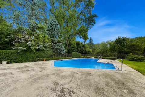 Tiny photo for 2120 Kenton Lane, Libertyville, IL 60048 (MLS # 12716742)
