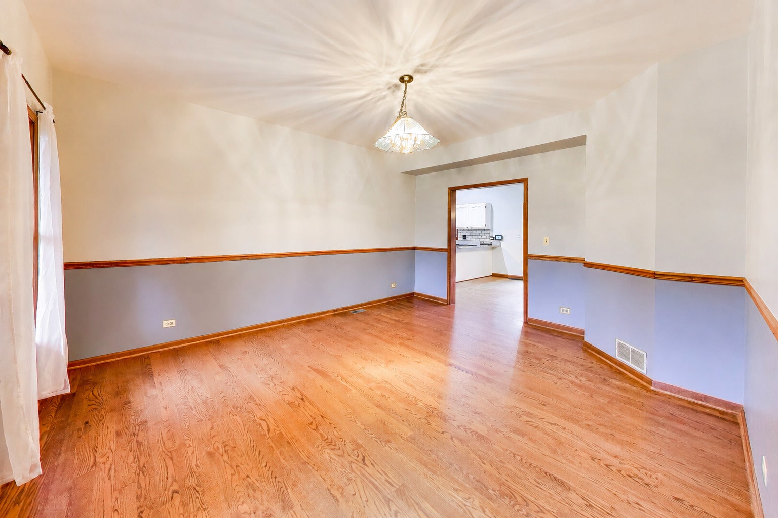 2120 Kenton Lane
