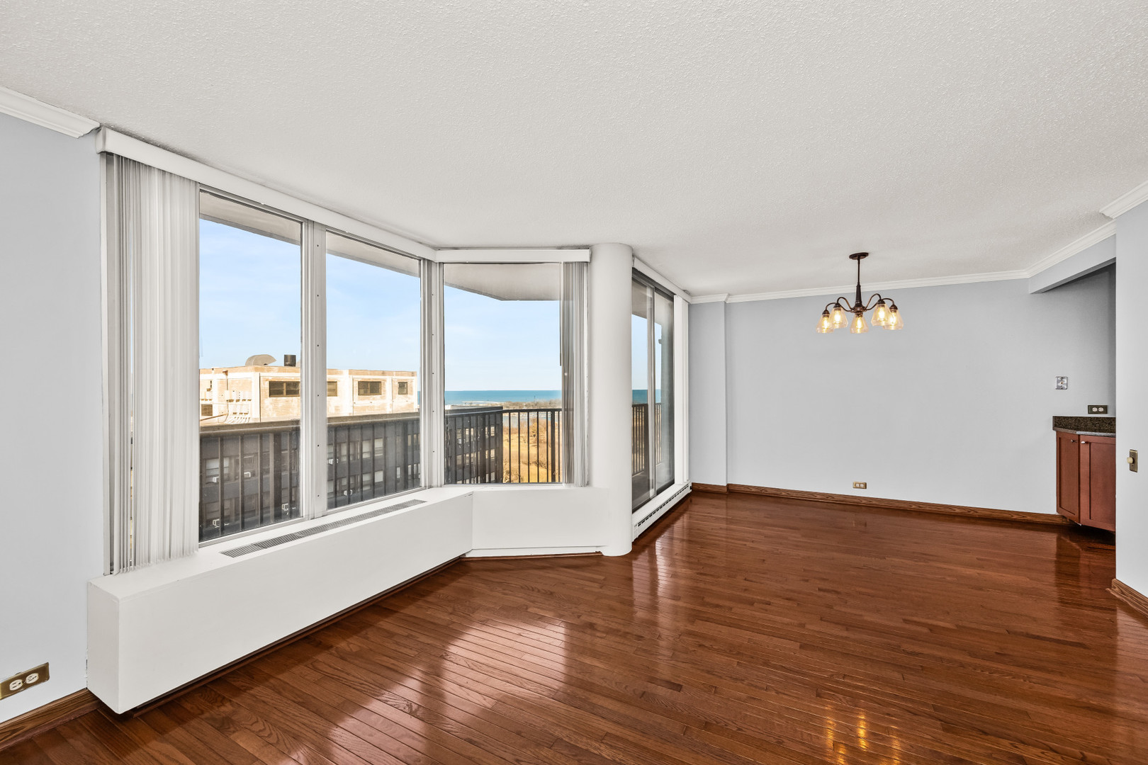 4170 N Marine Drive 18H