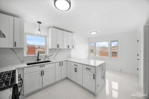Tiny photo for 11101 S Ewing Avenue, Chicago, IL 60617 (MLS # 12625763)