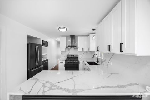 Tiny photo for 11101 S Ewing Avenue, Chicago, IL 60617 (MLS # 12625763)