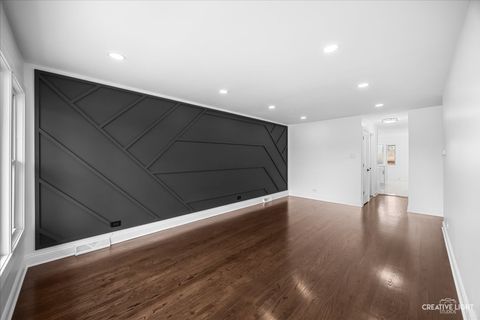 Tiny photo for 11101 S Ewing Avenue, Chicago, IL 60617 (MLS # 12625763)