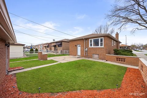 Tiny photo for 11101 S Ewing Avenue, Chicago, IL 60617 (MLS # 12625763)