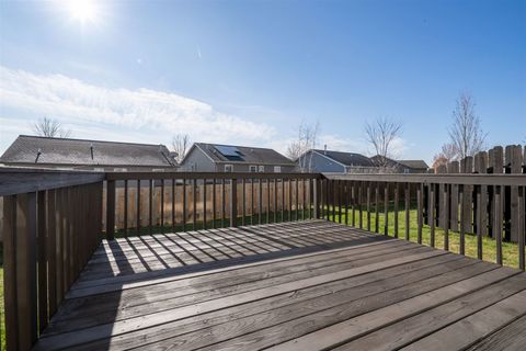 Tiny photo for 2702 Westbrook Drive, Bloomington, IL 61705 (MLS # 12522843)