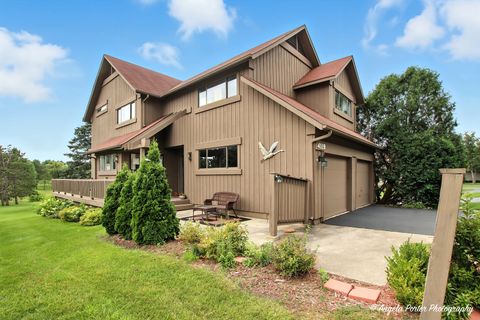 Tiny photo for 4119 White Ash Road, Crystal Lake, IL 60014 (MLS # 12548088)