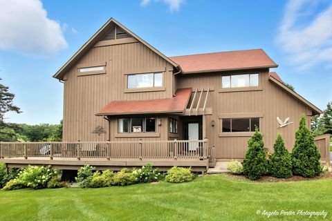 Tiny photo for 4119 White Ash Road, Crystal Lake, IL 60014 (MLS # 12548088)