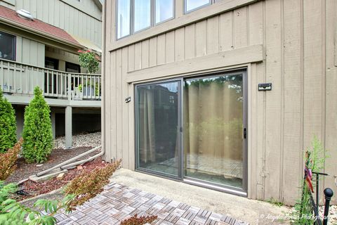 Tiny photo for 4119 White Ash Road, Crystal Lake, IL 60014 (MLS # 12548088)