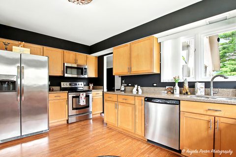 Tiny photo for 4119 White Ash Road, Crystal Lake, IL 60014 (MLS # 12548088)