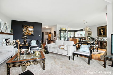 Tiny photo for 4119 White Ash Road, Crystal Lake, IL 60014 (MLS # 12548088)