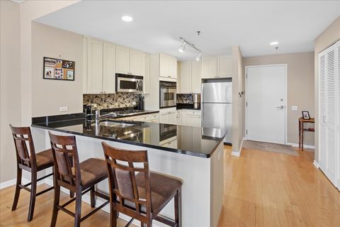 Tiny photo for 1515 S Prairie Avenue #608, Chicago, IL 60605 (MLS # 12567738)
