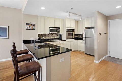 Tiny photo for 1515 S Prairie Avenue #608, Chicago, IL 60605 (MLS # 12567738)